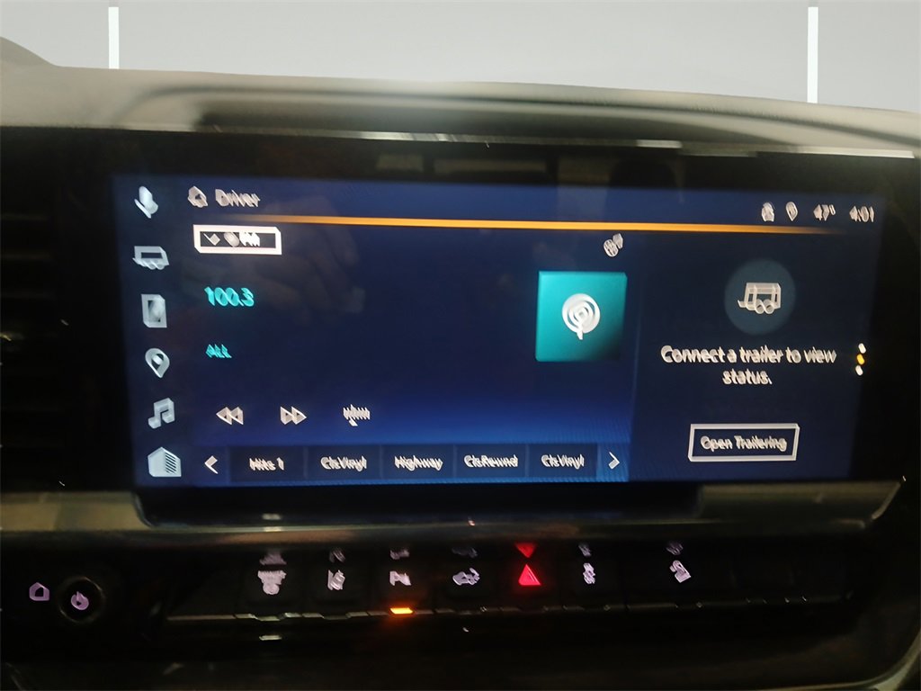 Used 2024 Chevrolet Silverado 2500 High Country w/ High Country Premium Package image 11