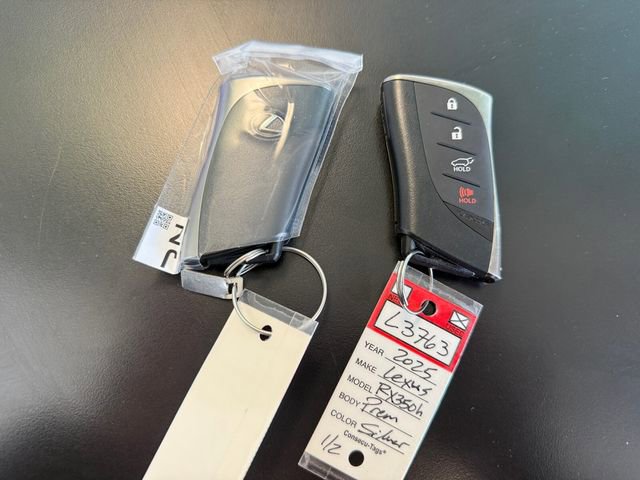 Certified 2025 Lexus RX 350h w/ Convenience Package image 34