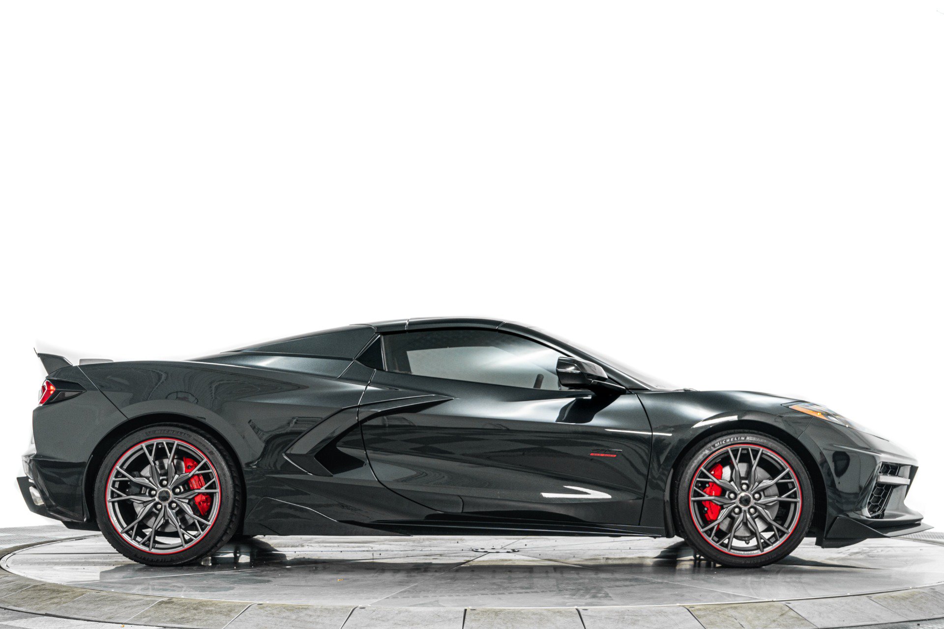 Used 2023 Chevrolet Corvette Stingray Premium Conv w/ Z51 Performance Package RWD image 18