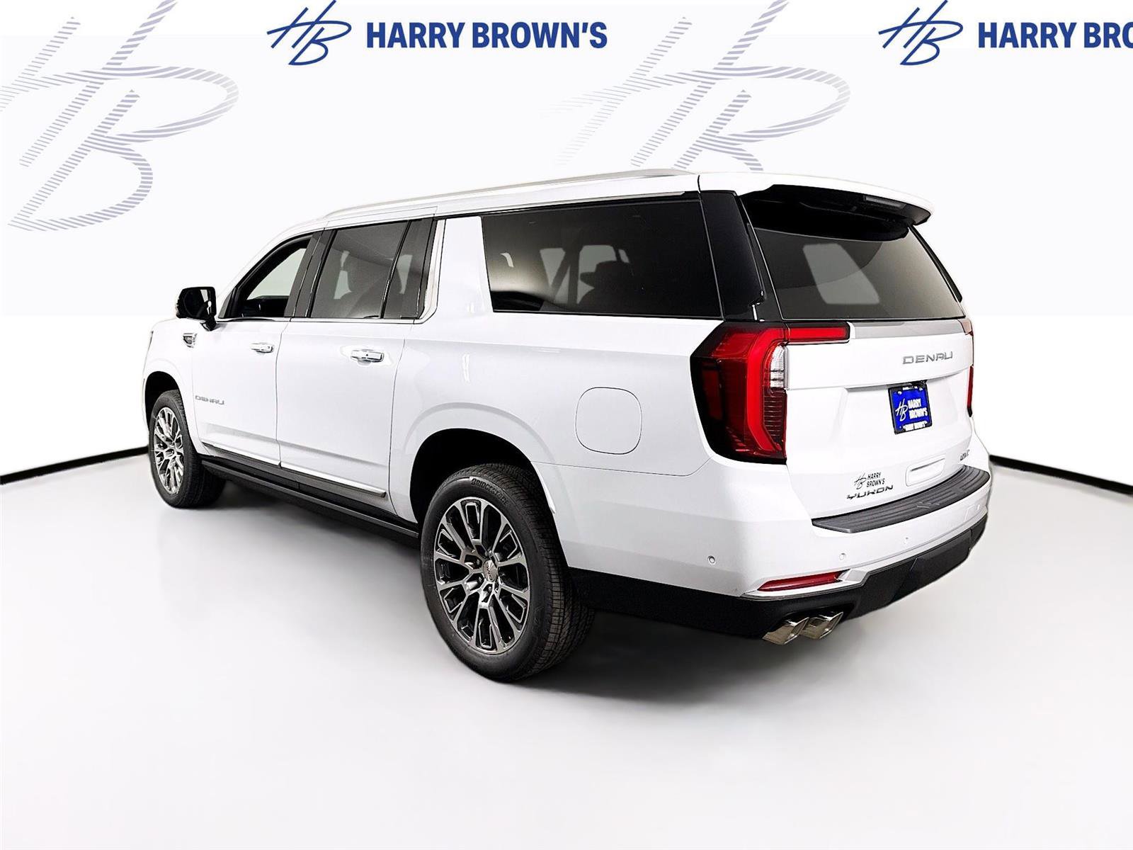 New 2026 GMC Yukon XL Denali w/ Sun & Power Step Package AWD/4WD image 32