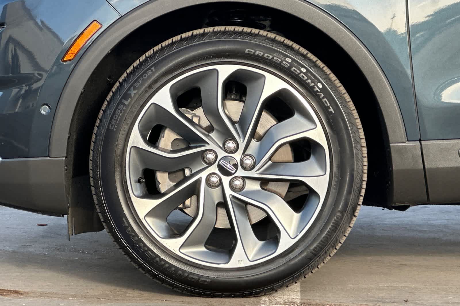 Used 2022 Lincoln Nautilus Reserve w/ Equipment Group 201A FWD image 28
