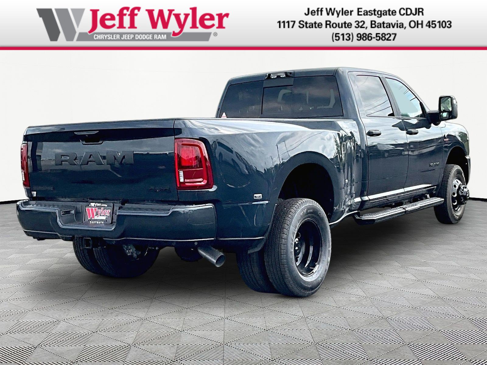 New 2026 RAM 3500 Big Horn AWD/4WD image 7