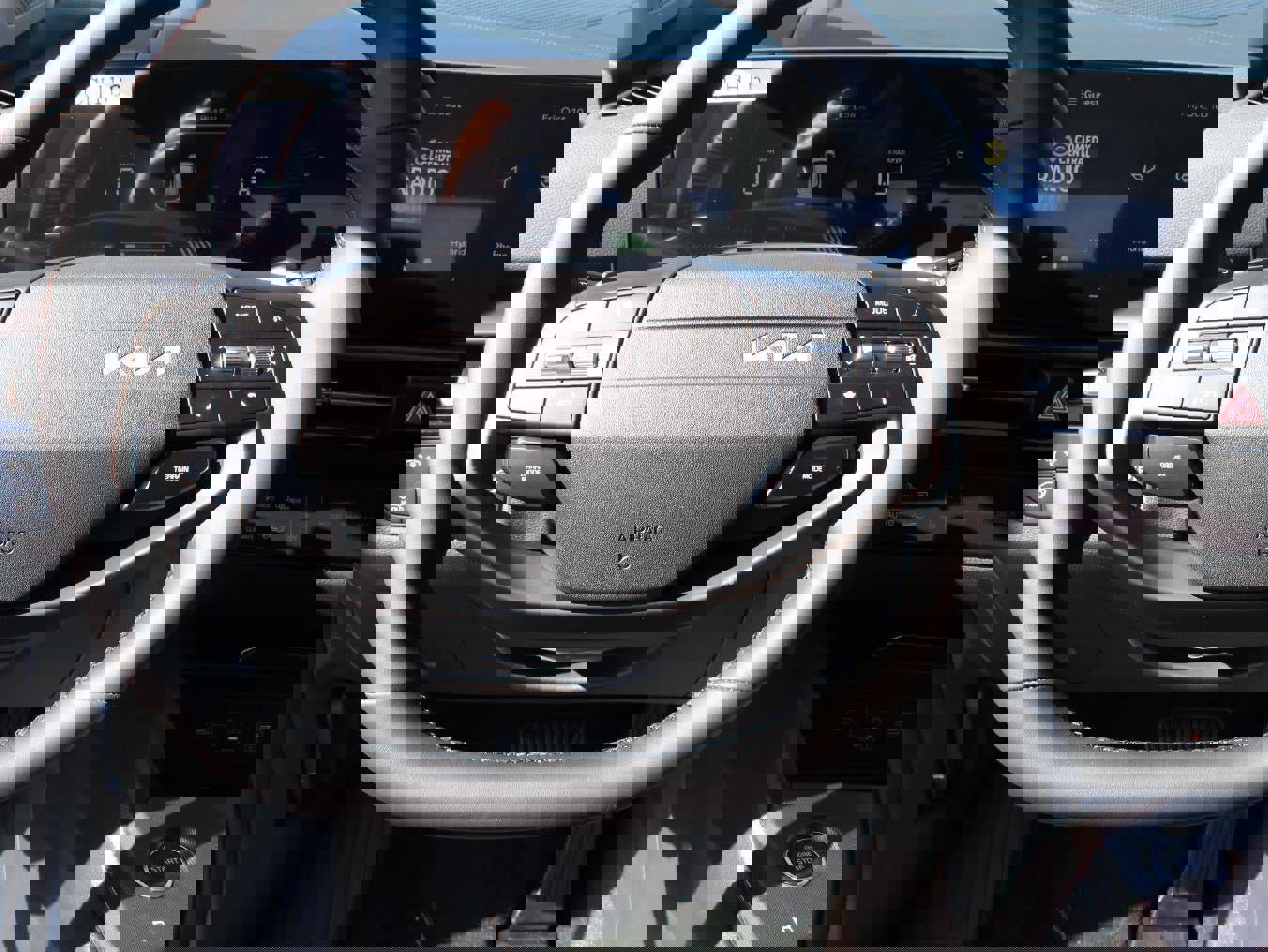 New 2026 Kia Sportage EX w/ EX Panoramic Sunroof Package image 12