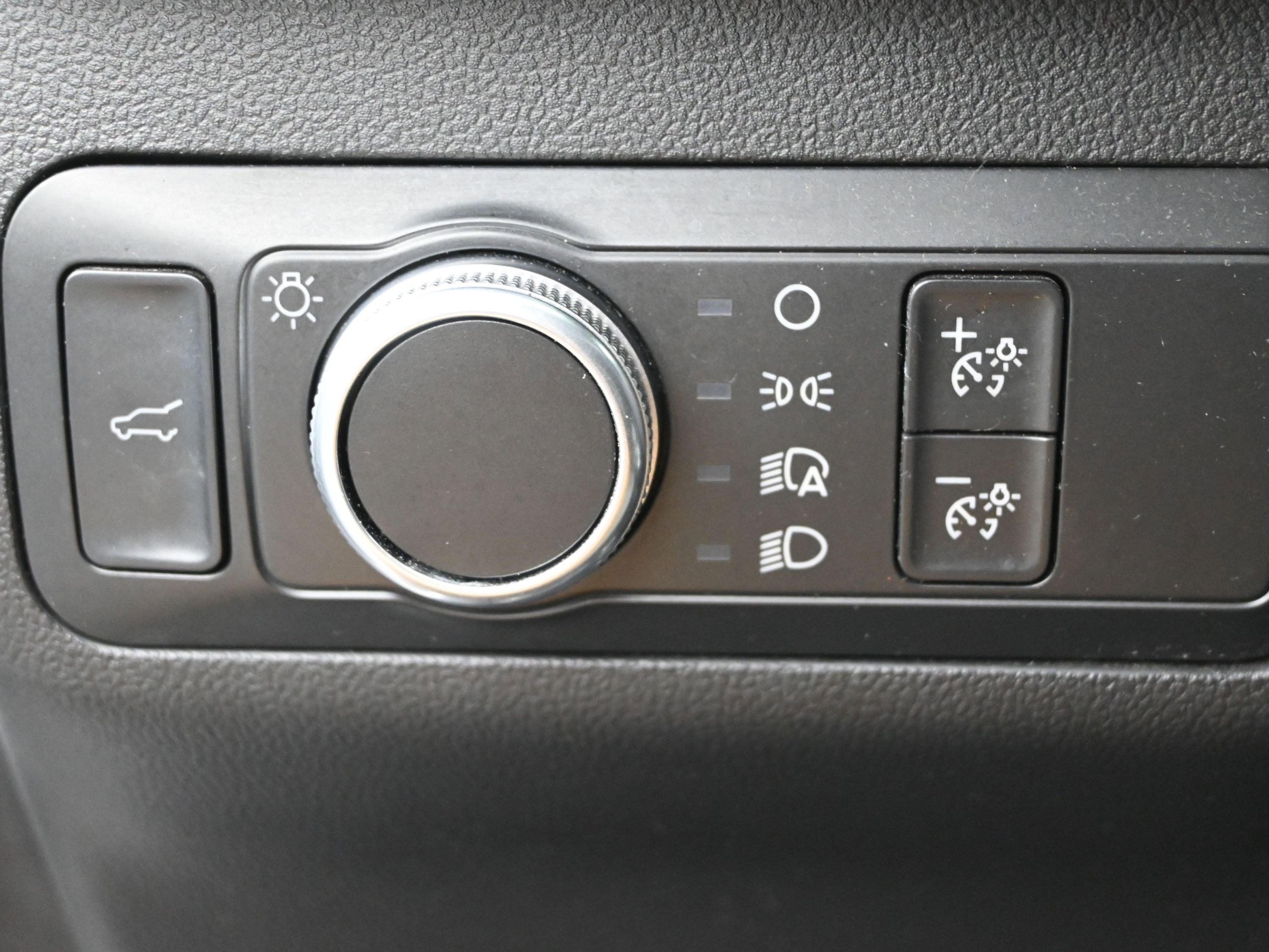 Used 2021 Ford Escape SE w/ Convenience Package image 12