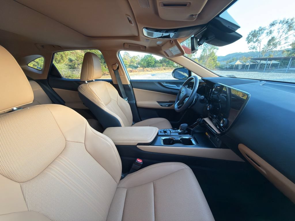 Certified 2025 Lexus NX 350 AWD w/ Accessory Package (2T) image 9