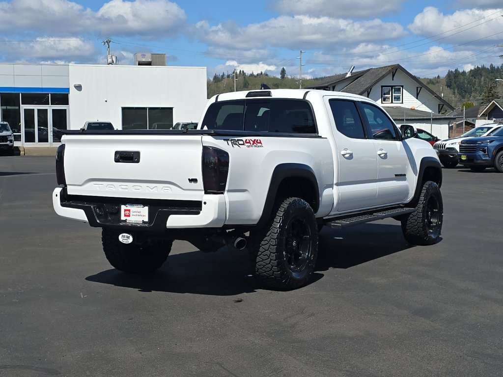 Certified 2022 Toyota Tacoma TRD Off-Road w/ TRD Premium Off Road Package AWD/4WD image 5