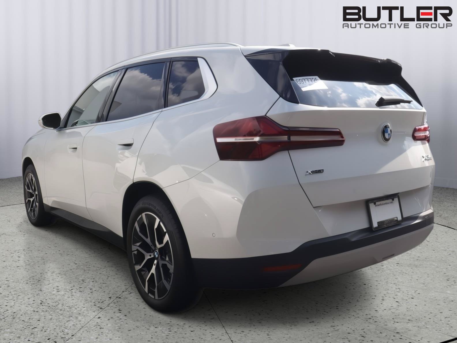 Used 2025 BMW X3 xDrive30i AWD/4WD image 6