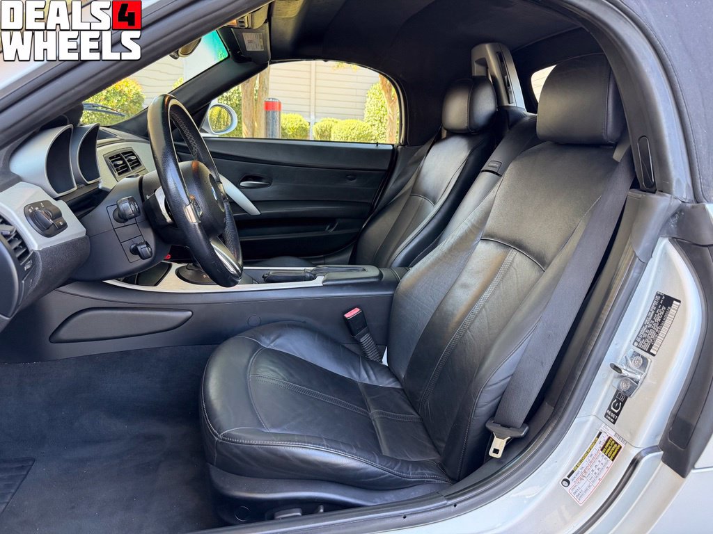Used 2006 BMW Z4 3.0si RWD image 16