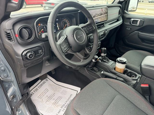 Certified 2025 Jeep Wrangler Unlimited Rubicon image 13