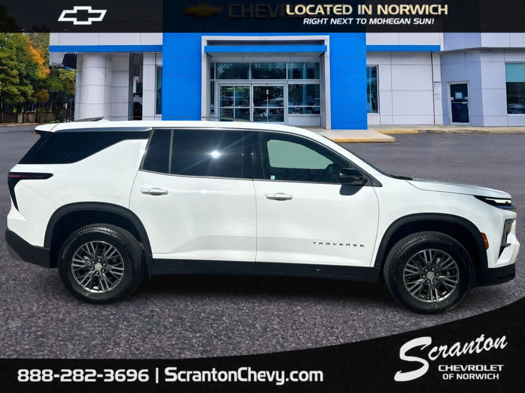 Certified 2025 Chevrolet Traverse LT image 5