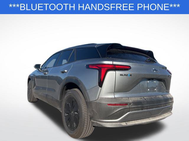 Used 2025 Chevrolet Blazer EV LT FWD image 3