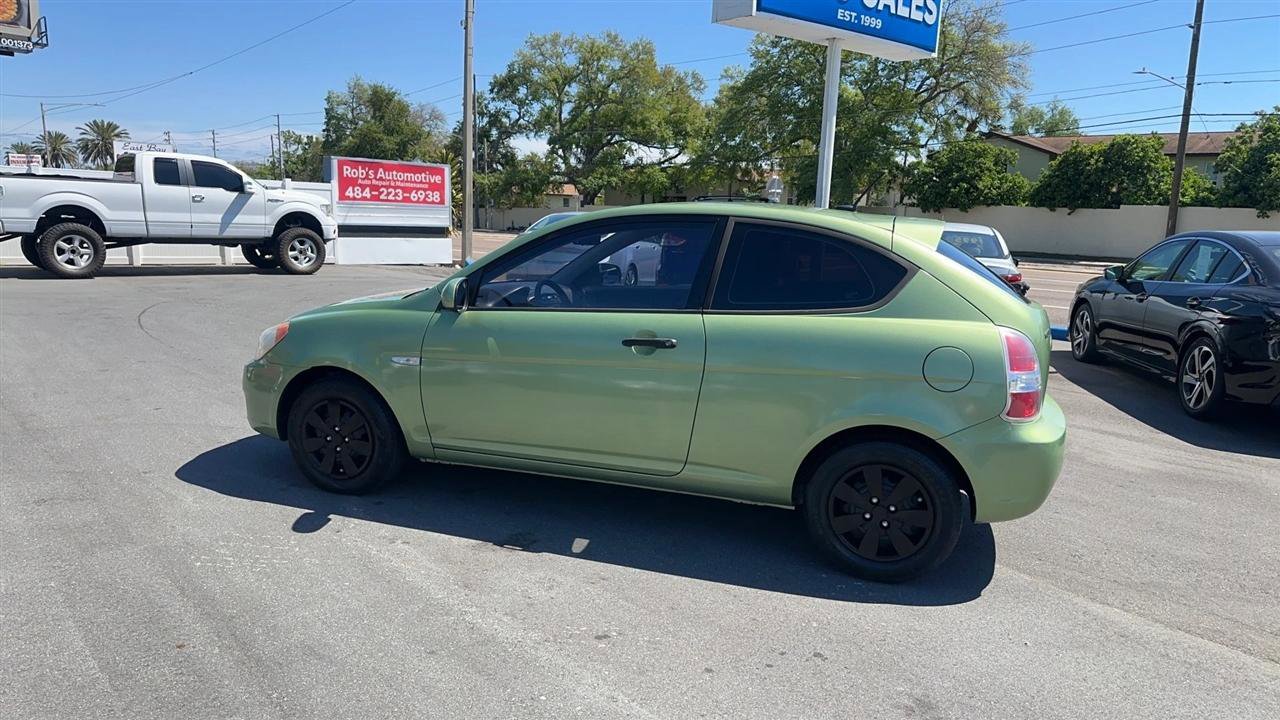 Used 2011 Hyundai Accent GS image 15