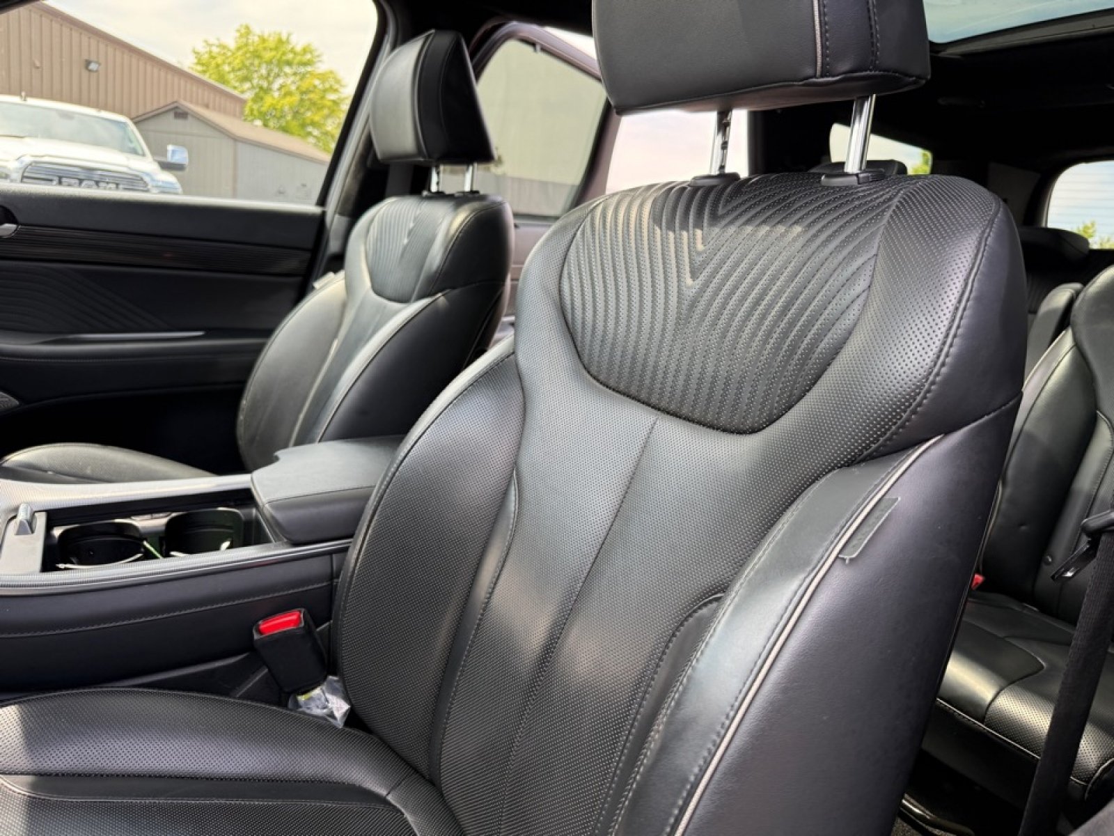 Used 2024 Hyundai Palisade Calligraphy FWD image 30