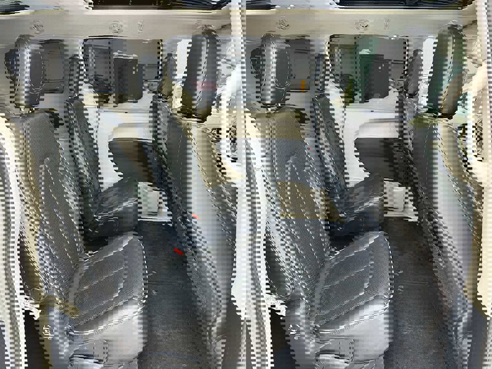 Used 2020 Chrysler Pacifica Limited image 12