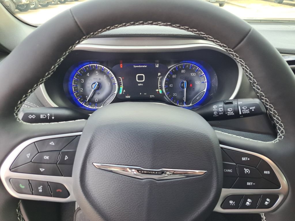 New 2026 Chrysler Pacifica Select FWD image 10