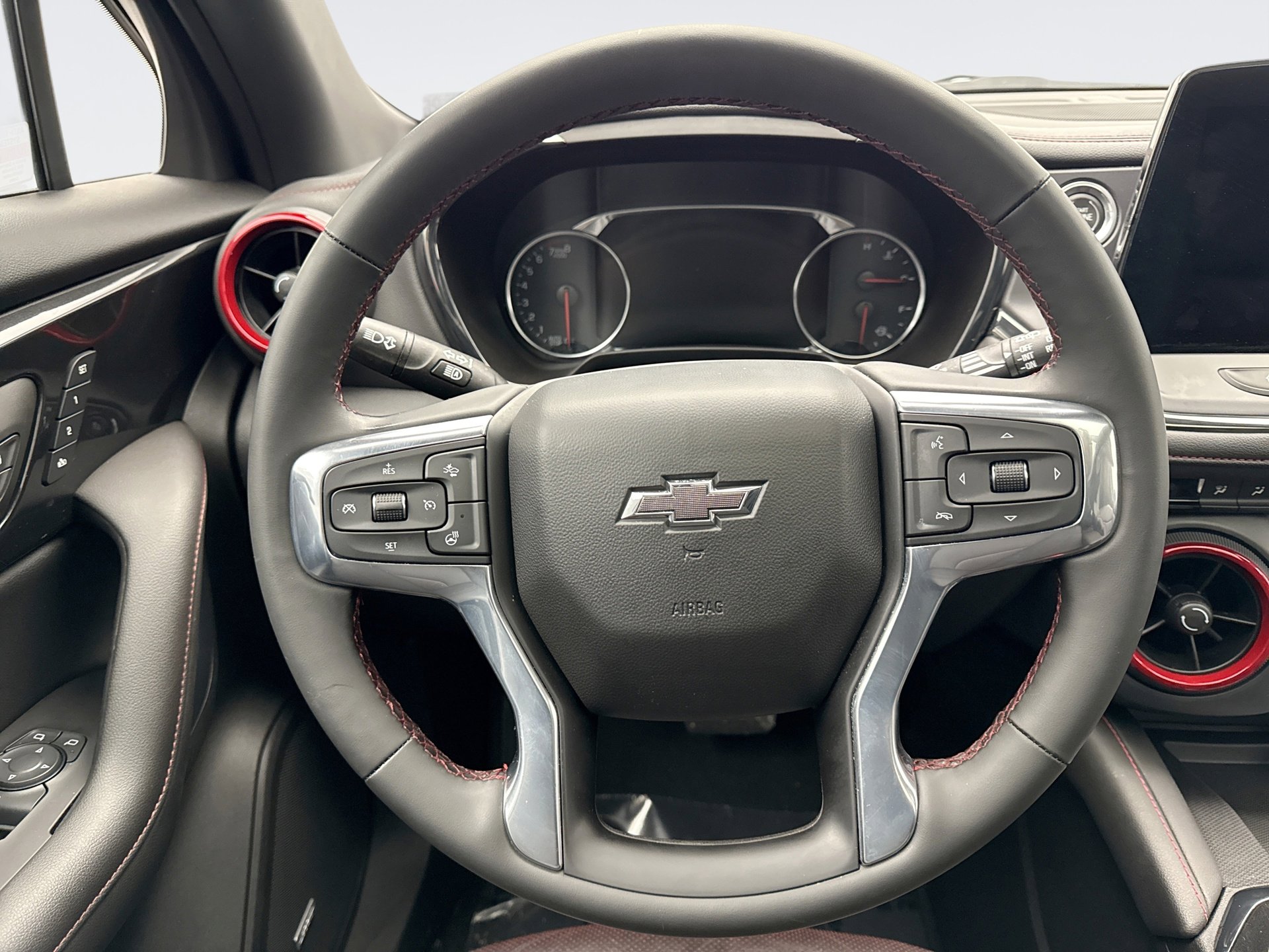 Used 2023 Chevrolet Blazer RS w/ Enhanced Convenience Package image 12