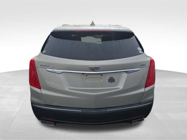 Used 2017 Cadillac XT5 Premium Luxury image 4