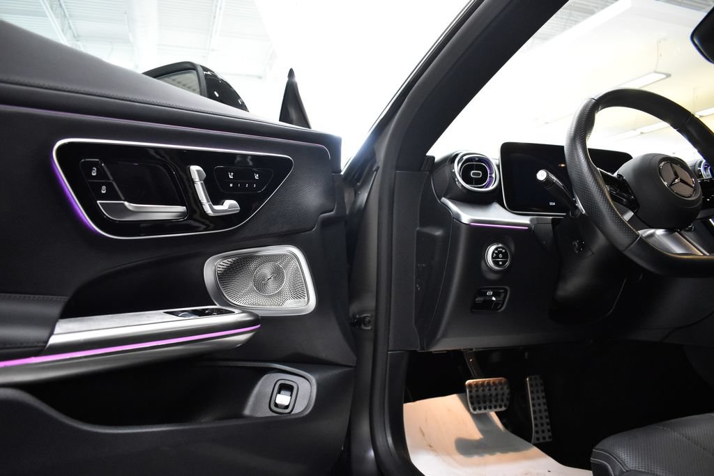 Certified 2025 Mercedes-Benz CLE 300 4MATIC Coupe image 14