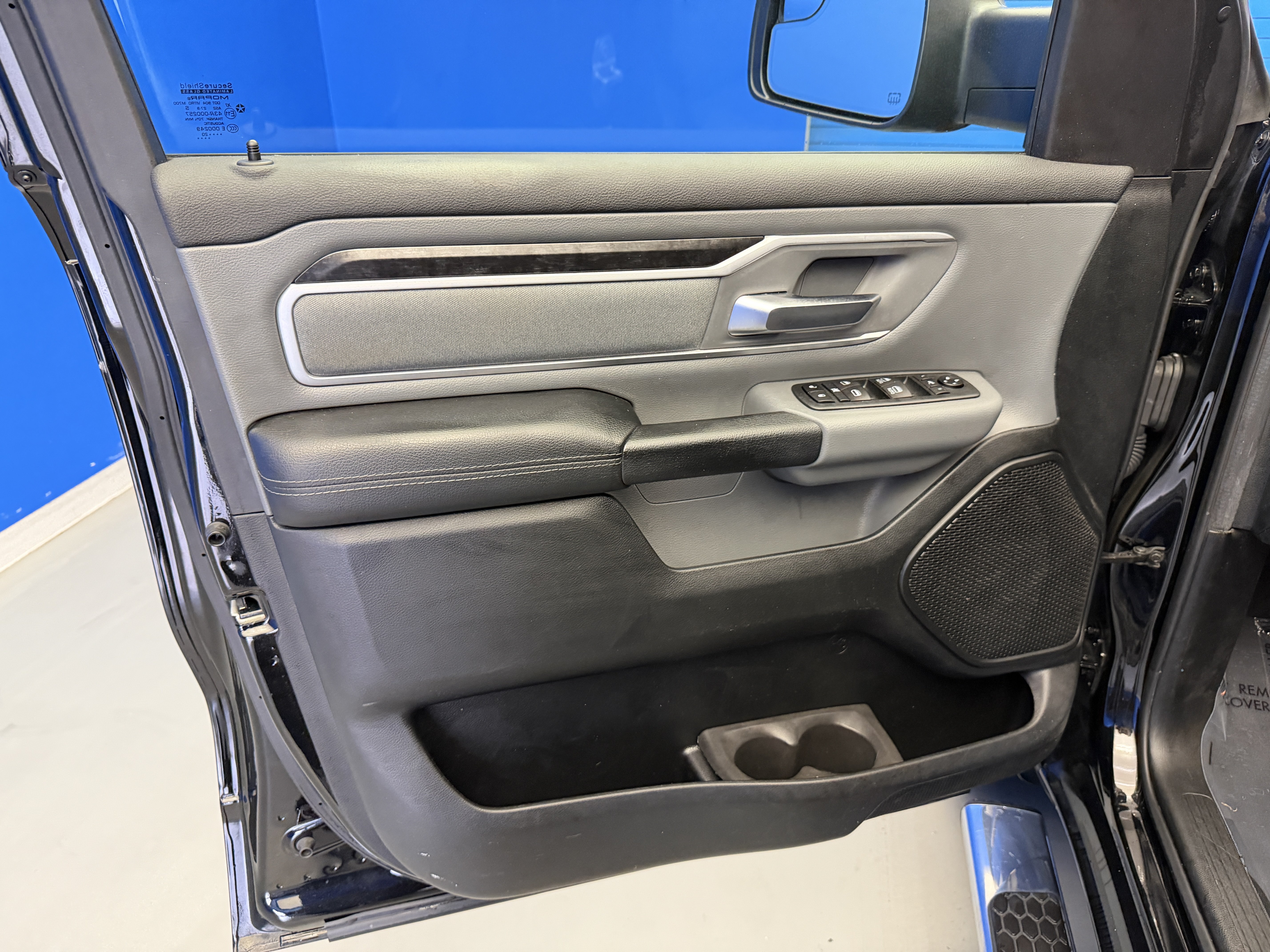 Used 2020 RAM 1500 Big Horn AWD/4WD image 6