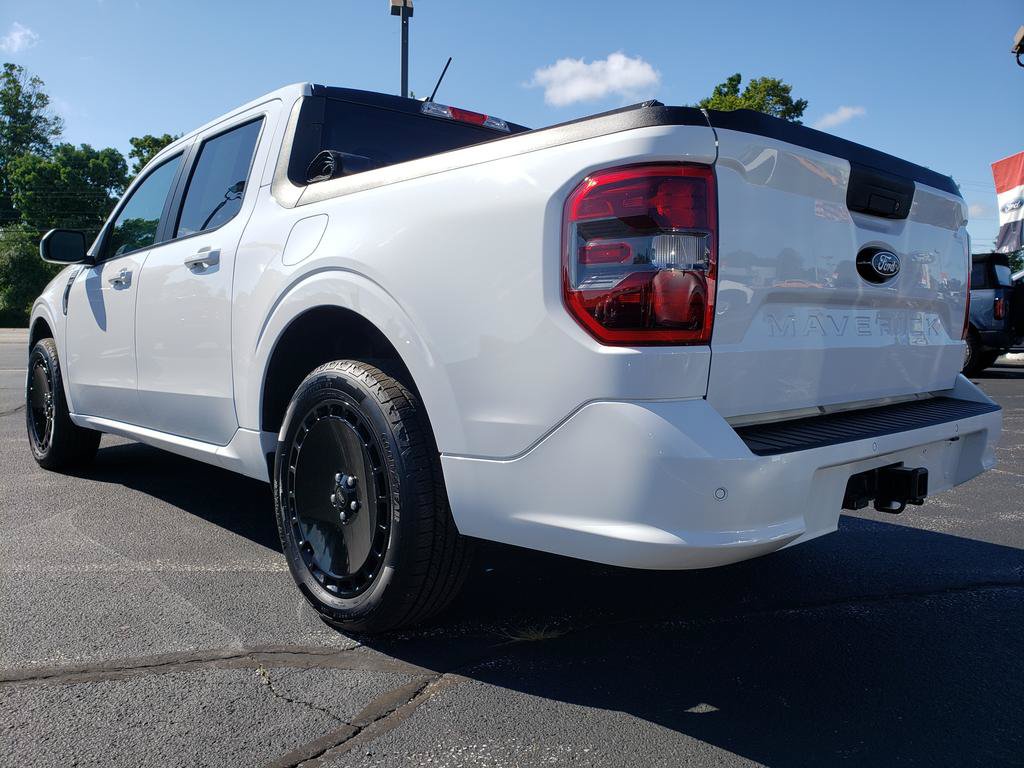 Used 2025 Ford Maverick Lobo AWD/4WD image 5