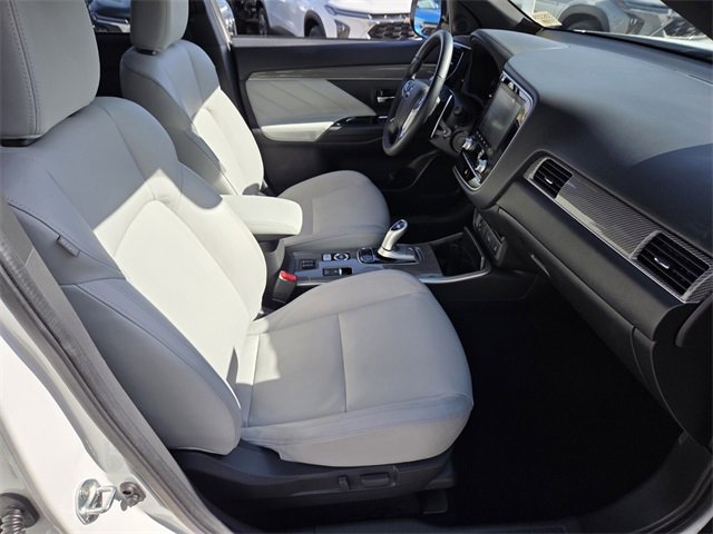 Used 2020 Mitsubishi Outlander SEL image 15