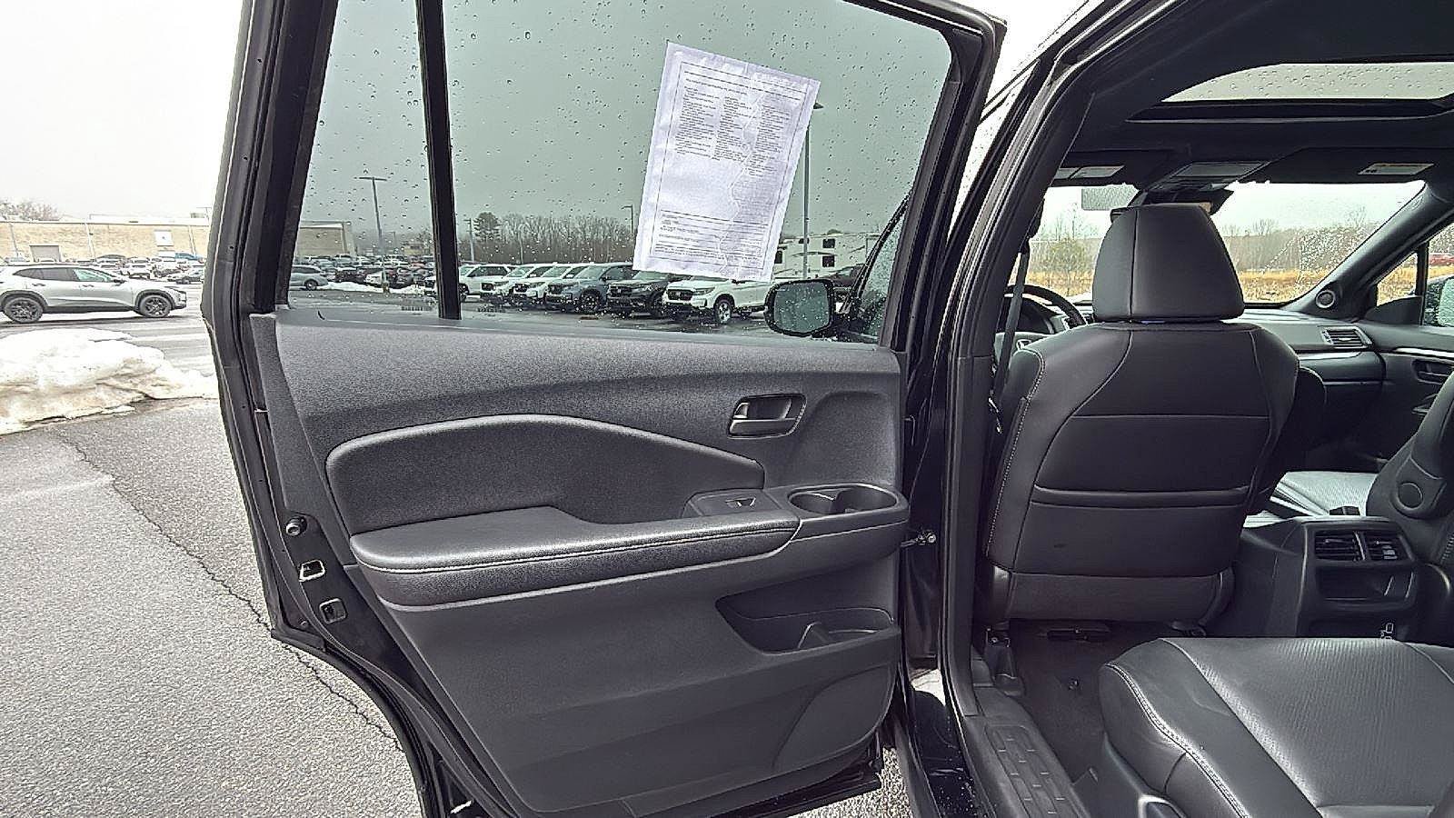 Used 2023 Honda Passport EX-L image 23
