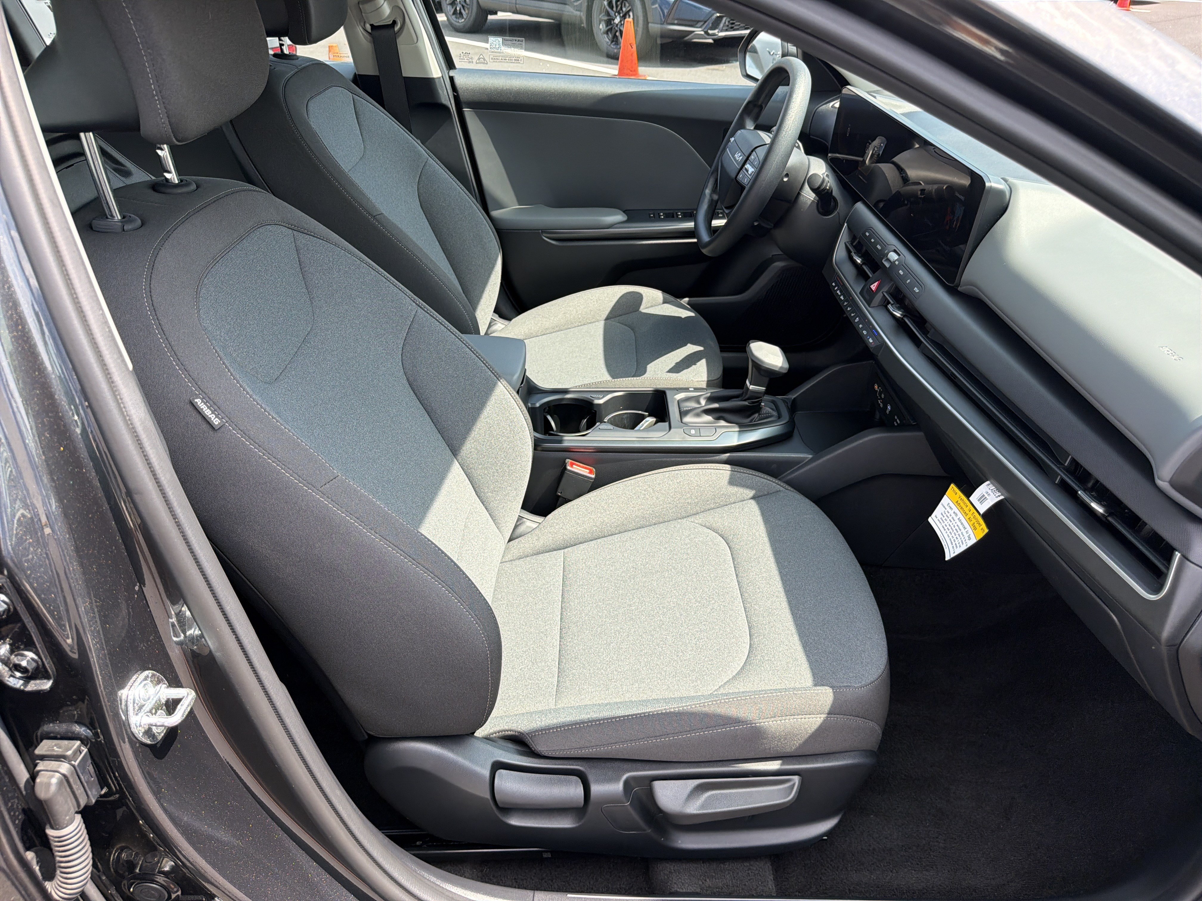 Certified 2025 Kia K4 FWD image 13