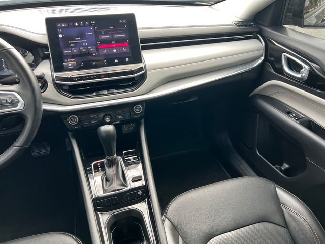 Used 2022 Jeep Compass Limited image 33