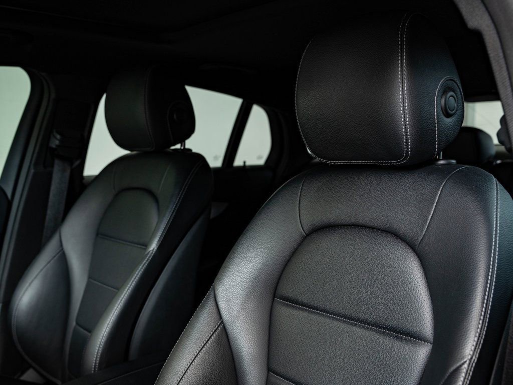 Used 2019 Mercedes-Benz GLC 300 4MATIC Coupe image 24