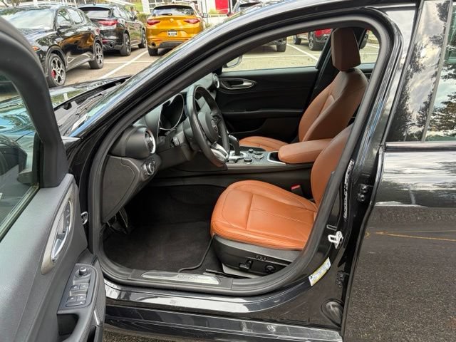 Used 2023 Alfa Romeo Giulia Ti AWD/4WD image 20