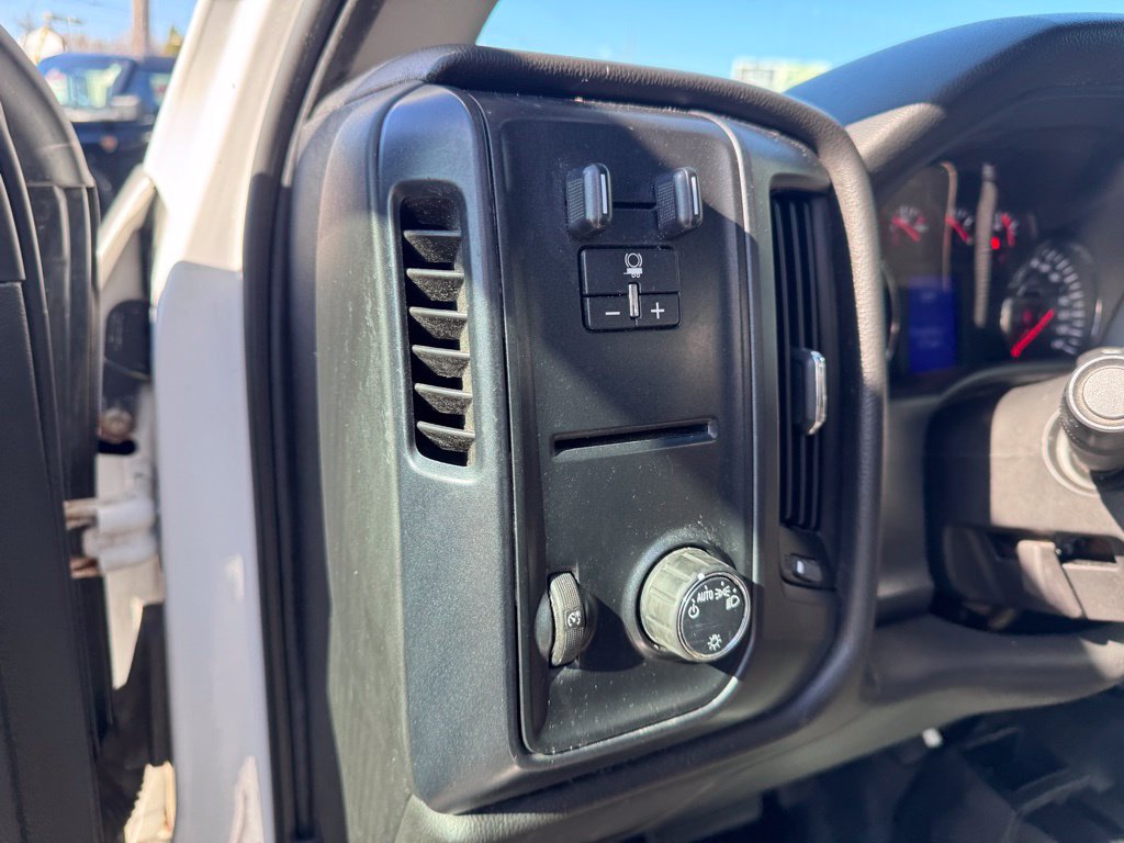 Used 2018 Chevrolet Silverado 3500 W/T w/ WT Convenience Package AWD/4WD image 13