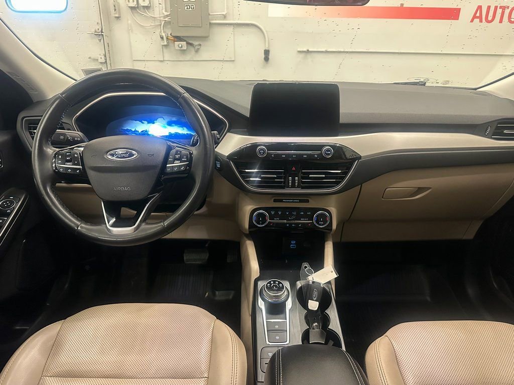 Used 2022 Ford Escape SEL w/ Technology Package image 25