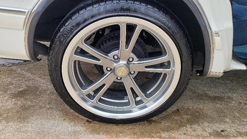 Used 1993 Chevrolet Caprice Classic LS image 27