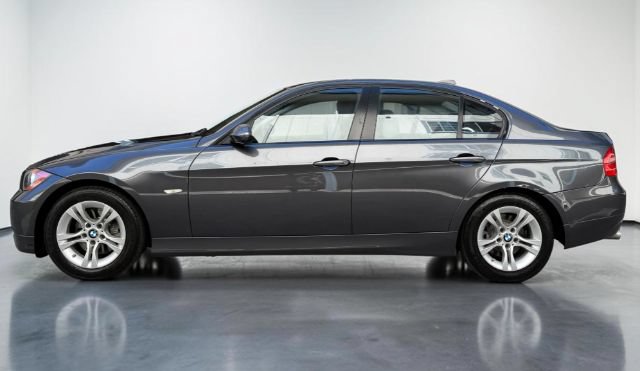 Used 2008 BMW 328i Sedan RWD image 3