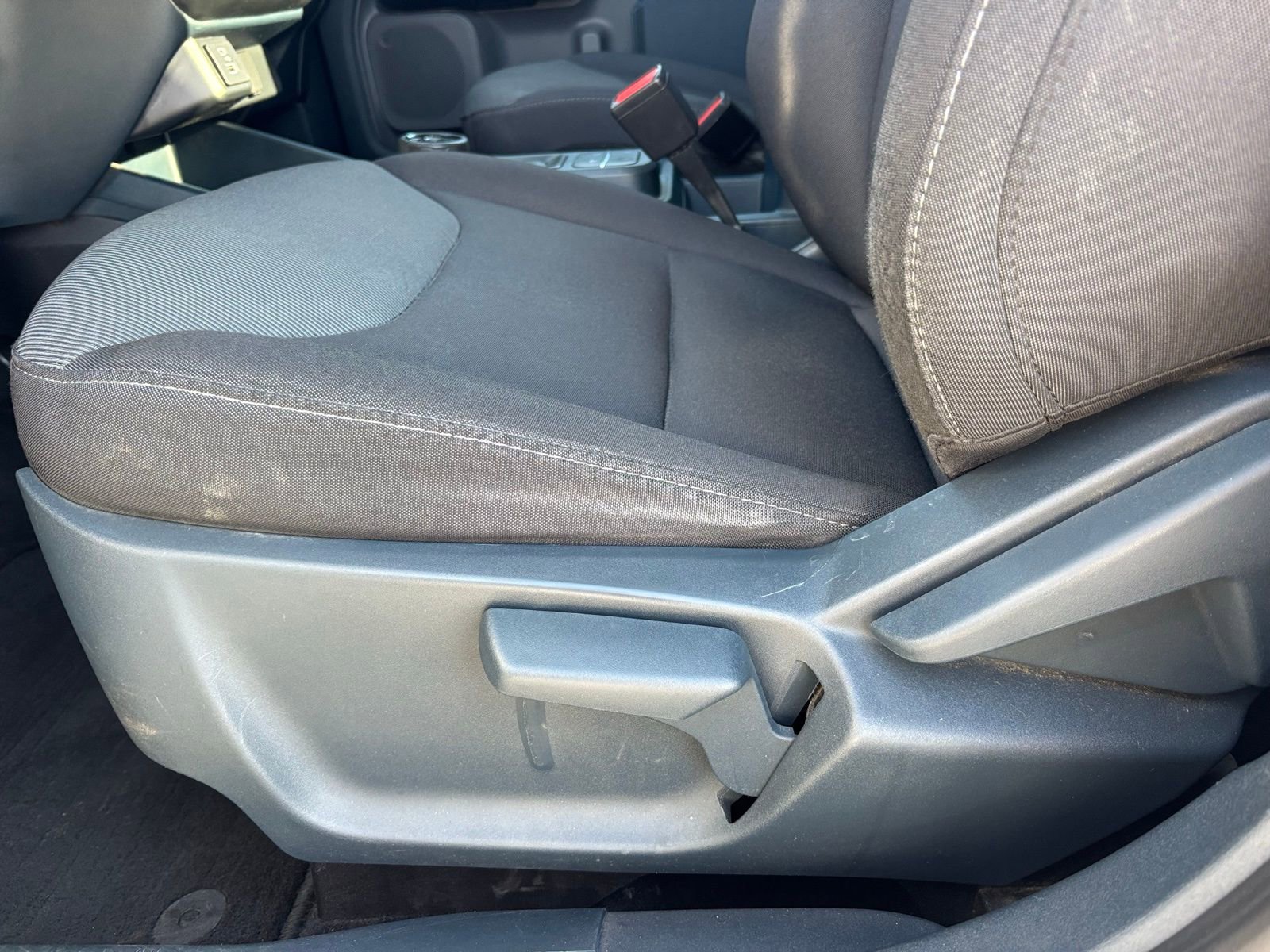 Used 2022 Ford Maverick XL image 19