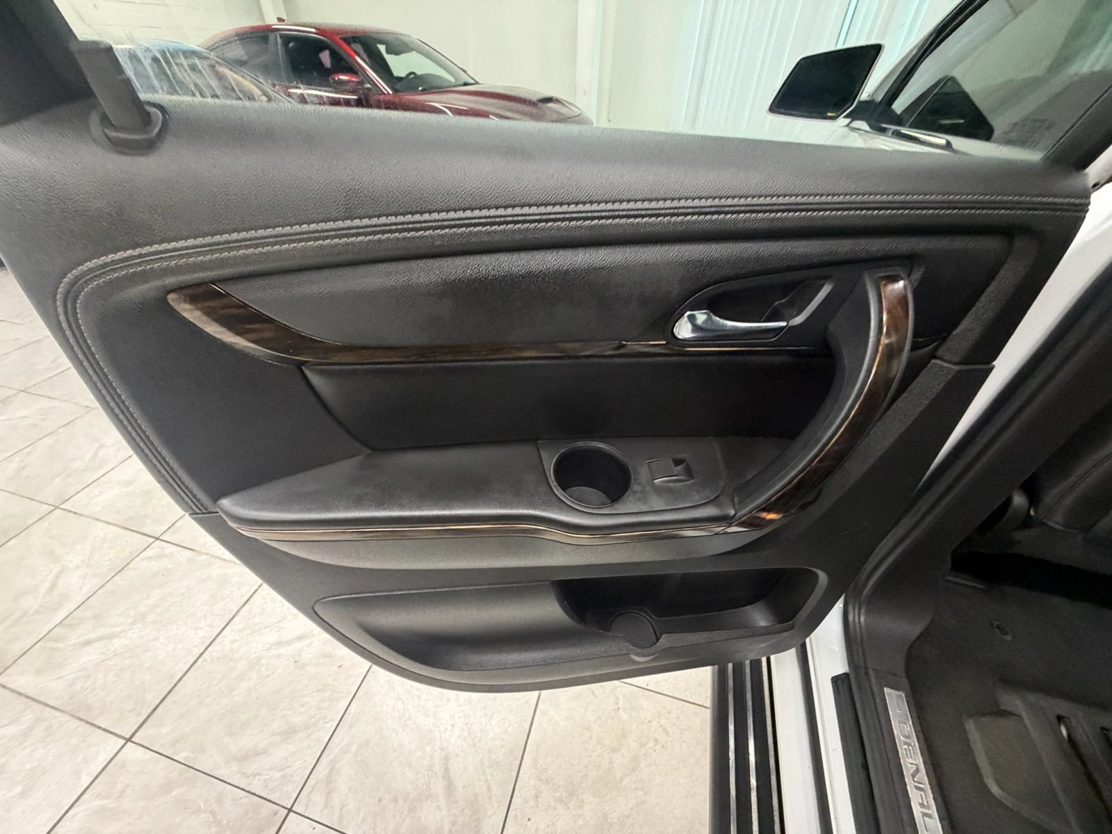 Used 2016 GMC Acadia Denali AWD/4WD image 15