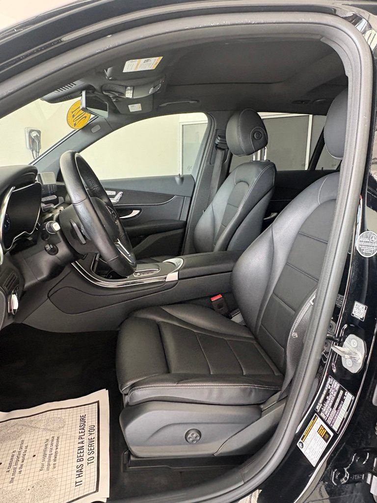 Used 2021 Mercedes-Benz GLC 300 4MATIC image 10