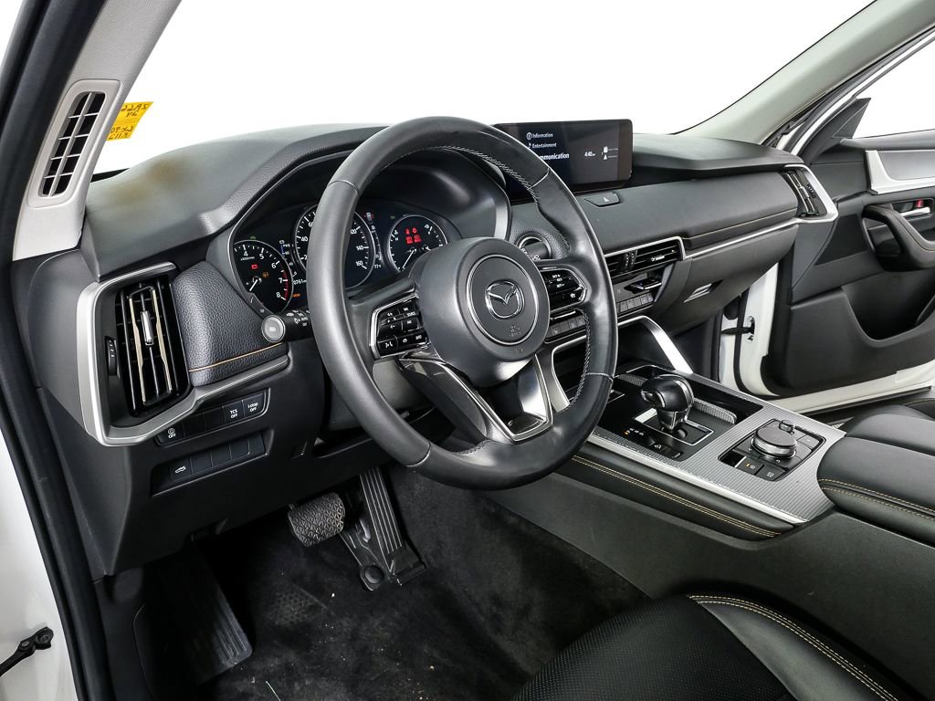 Used 2024 MAZDA CX-90 3.3 Turbo w/ Preferred Plus AWD/4WD image 4