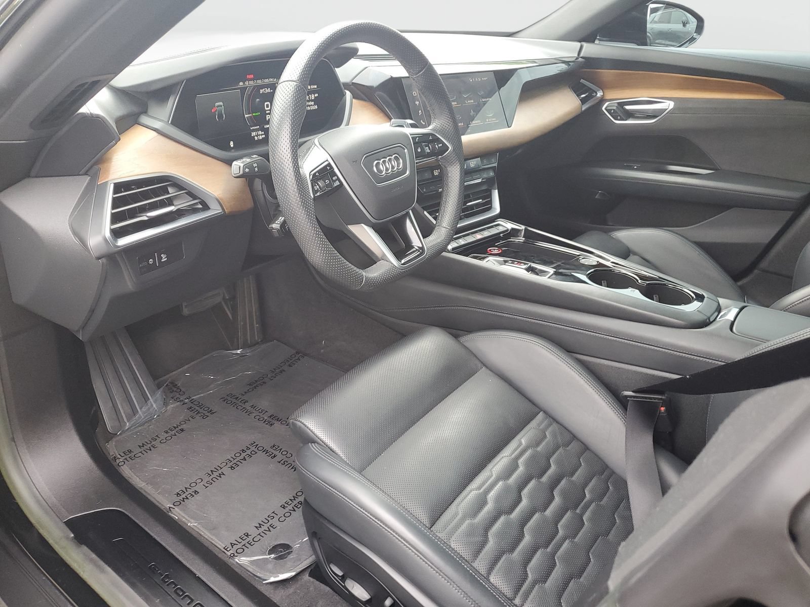Used 2023 Audi e-tron GT Premium Plus AWD/4WD image 19
