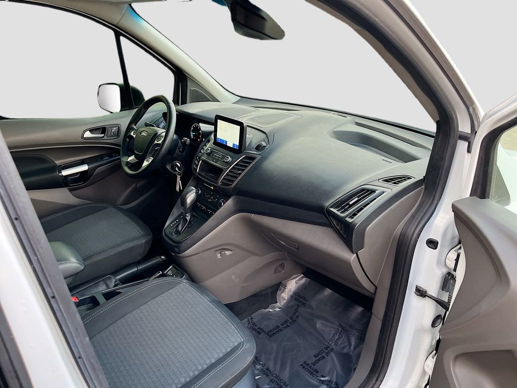 Used 2023 Ford Transit Connect XLT image 27