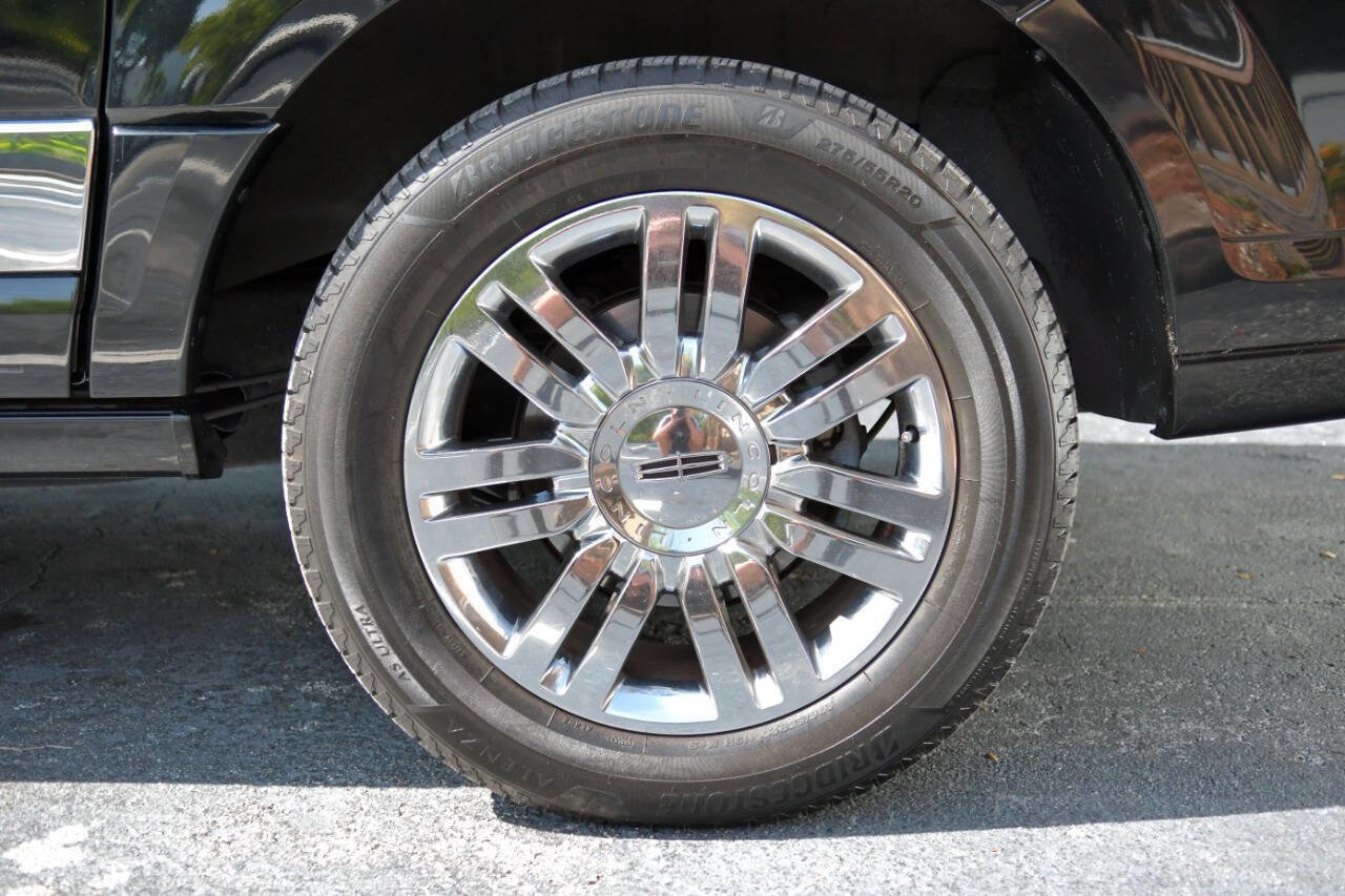 Used 2009 Lincoln Navigator L Base 4x2 4dr SUV image 9