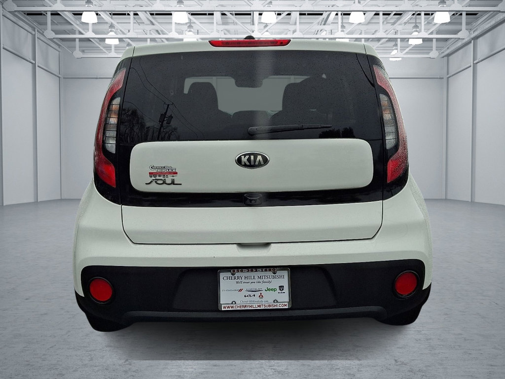 Used 2018 Kia Soul w/ Convenience Package image 4