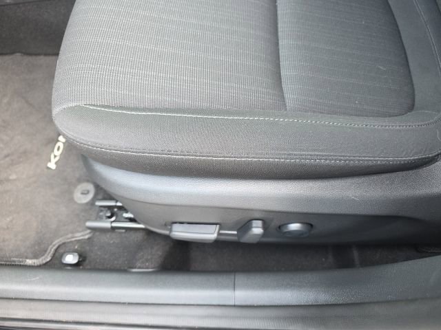 Used 2023 Hyundai Kona SEL image 14