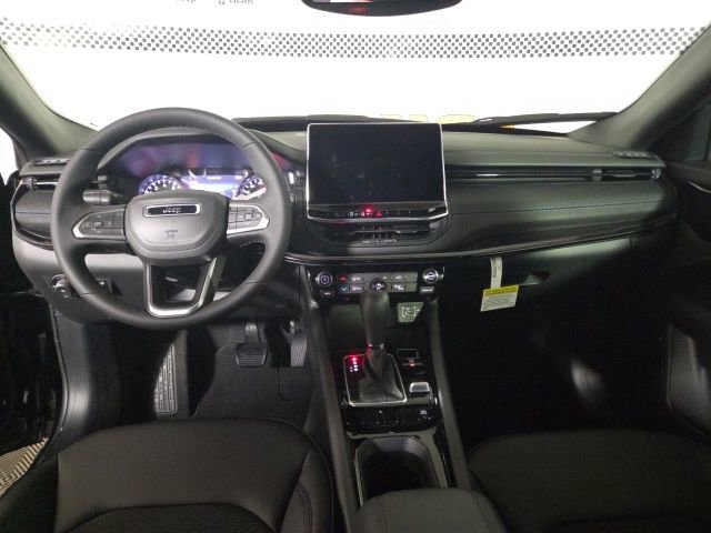 New 2026 Jeep Compass Latitude image 19