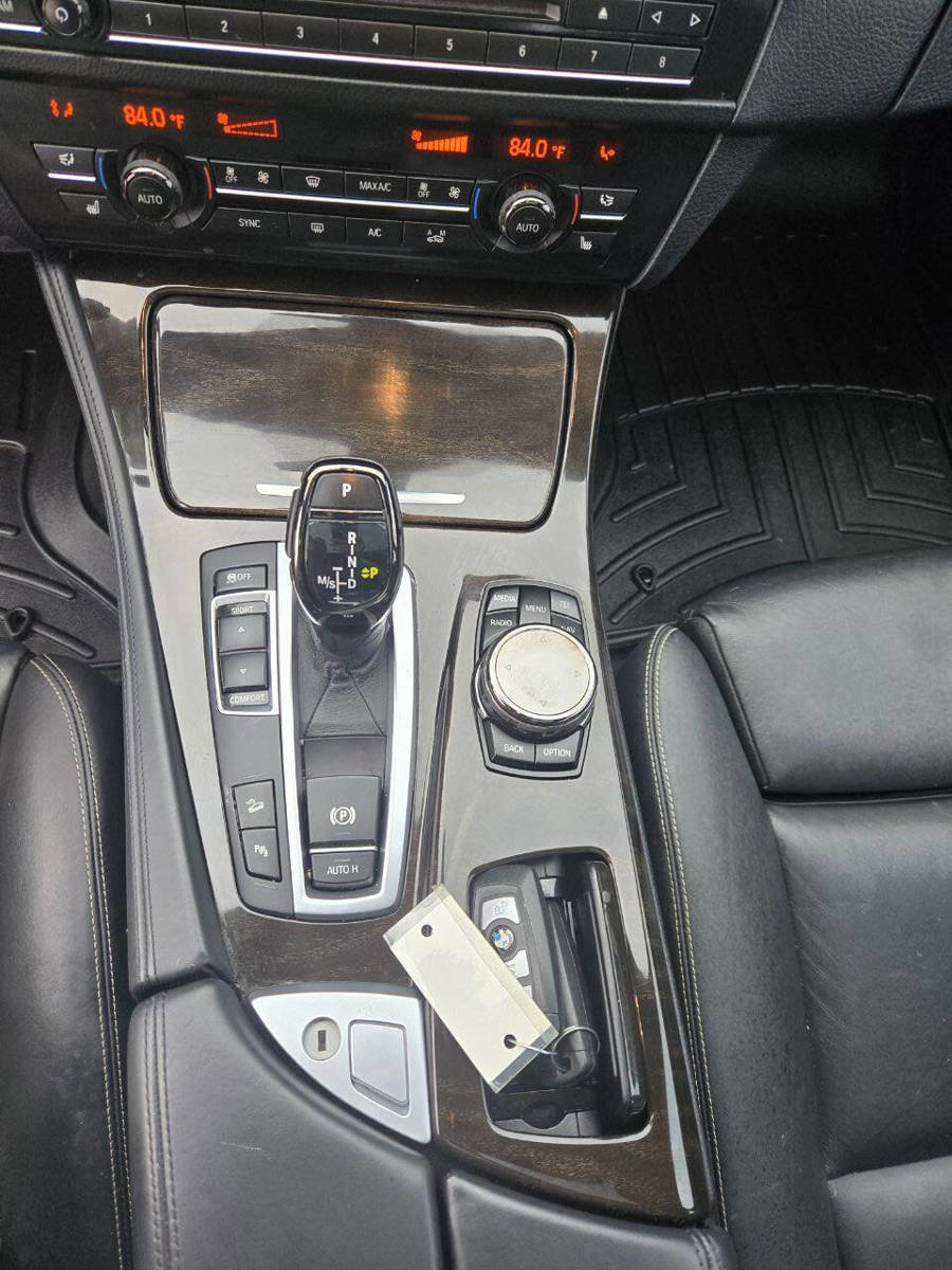 Used 2016 BMW 550i xDrive Sedan image 14