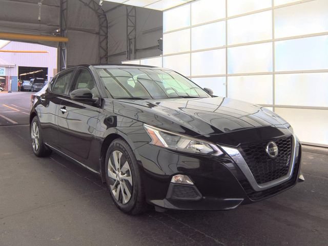 Used 2020 Nissan Altima 2.5 S FWD image 11