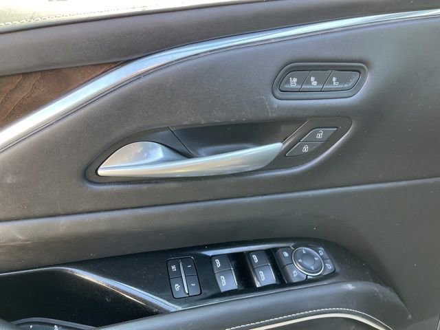 Used 2024 Cadillac Escalade Sport Platinum w/ LPO, ONYX Package image 17