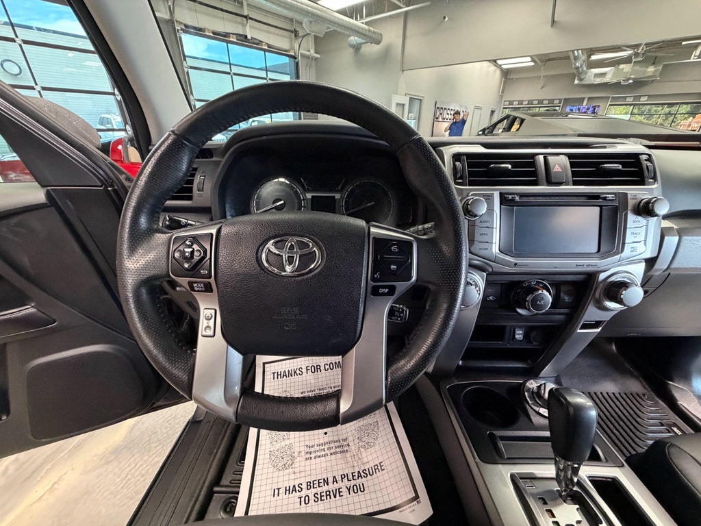 Used 2017 Toyota 4Runner SR5 AWD/4WD image 14