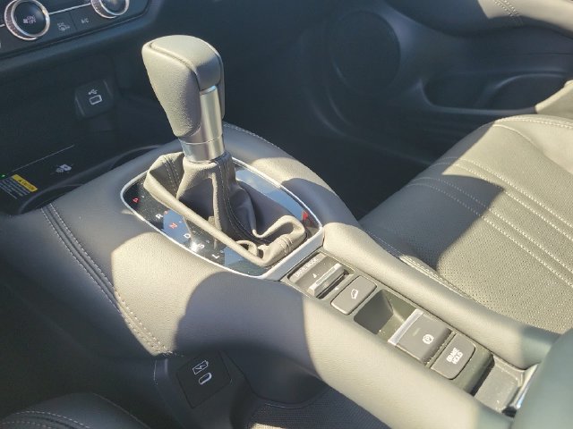 Used 2025 Honda HR-V EX-L image 30