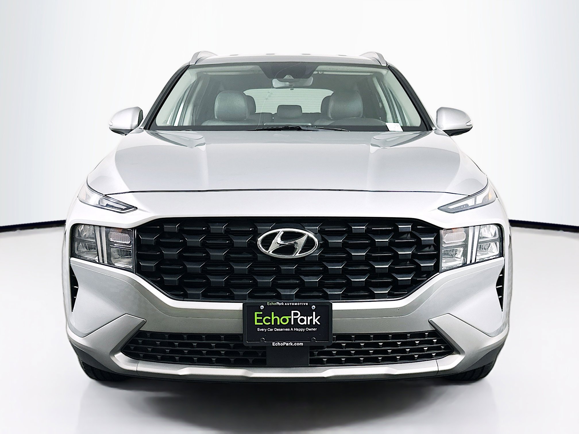 Used 2023 Hyundai Santa Fe SEL image 2